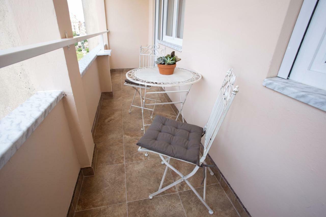 Rox Central Apartments 3 Timisoara Ngoại thất bức ảnh
